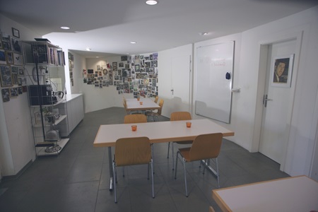Mietstudio für Filmüroduktionen und Fotoshootings: Zusatzraum Lounge